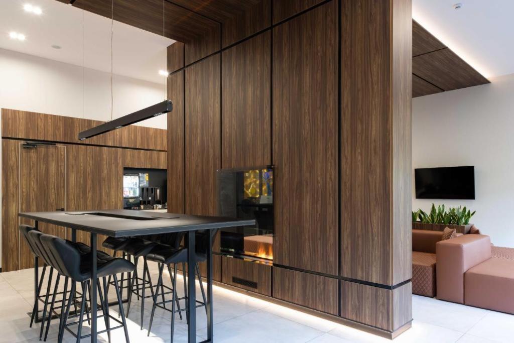 Апартаменты Cube House Киев Экстерьер фото